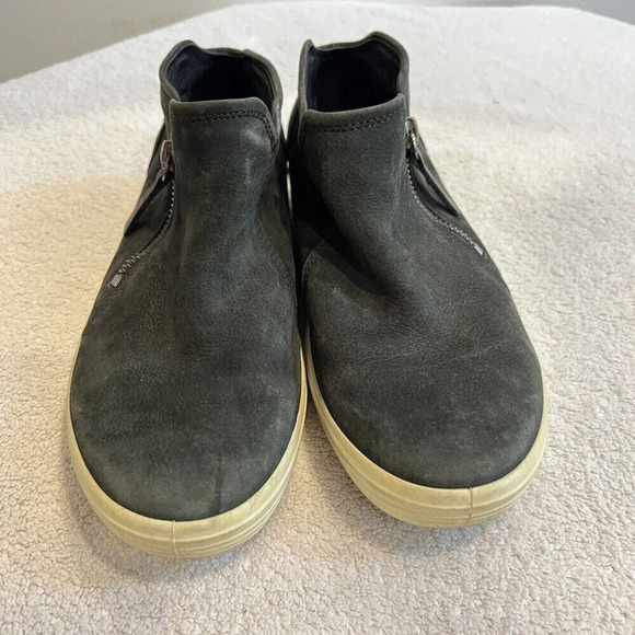 Ecco Soft 7 Womens Gray Suede Booties Leather Low Top 5, EU 36 Zip Casual Shoes - Picture 2 of 11